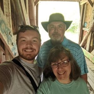 Meet your Posher, Laura